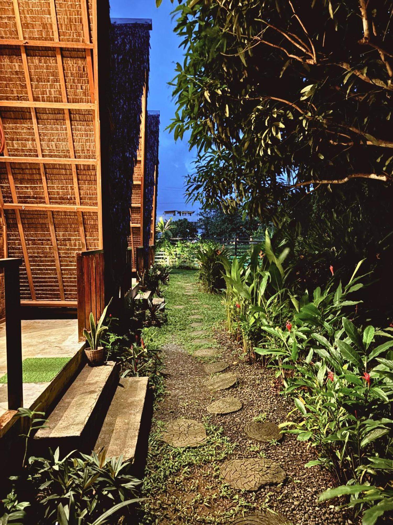 Triangle Palms Siargao Villa General Luna  Eksteriør billede